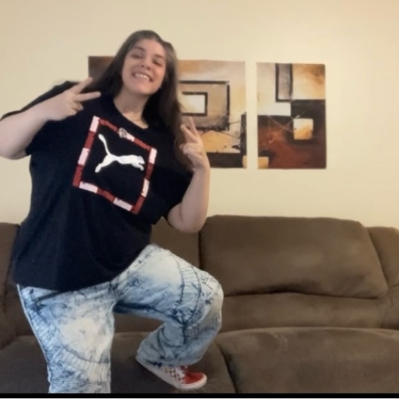 Meet your Posher, Kerri - Picture 5 of 9